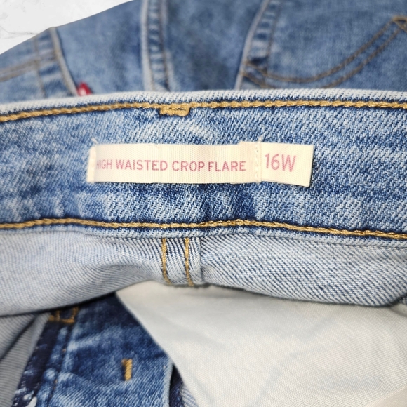 Plus Size Levis High Waisted crop Flare Jeans - Picture 4 of 7